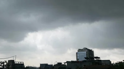 আজ রাজধানীর আকাশ
