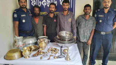 চট্টগ্রামের ফটিকছড়িতে দুটি মন্দিরে চুরির ঘটনায় চার জনকে গ্রেফতার করেছে পুলিশ