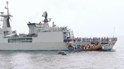 উদ্ধার অভিযানে নৌবাহিনীর জাহাজ বানৌজা খালিদ বিন ওয়ালিদ