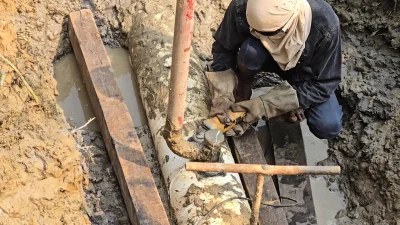 ব্রাহ্মণবাড়িয়ার কসবা উপজেলার ভারত সীমান্তবর্তী এলাকার অন্যতম গ্যাসক্ষেত্র সালদা ও বাখরাবাদ গ্যাসক্ষেত্রের জাতীয় গ্যাস সঞ্চালন লাইনে ছিদ্র করে গ্যাস চুরির দুঃসাহসিক চেষ্টা করেছে একটি চোরাই চক্র
