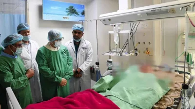 চিকিৎসাধীন অবস্থায় দগ্ধ চীনা প্রকৌশলী
