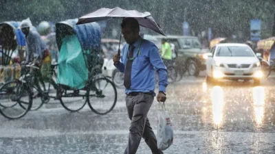 রাজধানীতে বৃষ্টি। ছবি: আহাদুল করিম খান