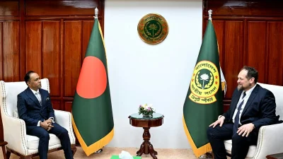জাতীয় সংসদের ডেপুটি স্পিকার ব্যারিস্টার কায়সার কামালের সঙ্গে সৌজন্য সাক্ষাৎ করেছেন মন্টেনিগ্রো পার্লামেন্টের সদস্য গর্ডান স্তয়োভিচ