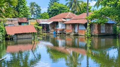 বর্ষা মৌসুম শেষ হলেও এখনও পানিবন্দি শতাধিক গ্রামের লাখো মানুষ