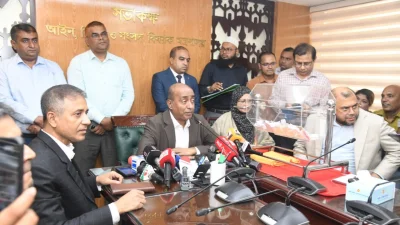 ঢাকার গুরুত্বপূর্ণ সাব-রেজিস্ট্রি অফিসগুলোতে পদায়নের লটারি অনুষ্ঠানে আইন, বিচার ও সংসদ বিষয়কমন্ত্রী মো. আসাদুজ্জামান