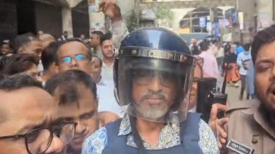 আদালতে মোশতাক আহমেদ রুহি