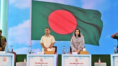 স্ত্রী ডা. জুবাইদা রহমানসহ প্রধানমন্ত্রী তারেক রহমান
