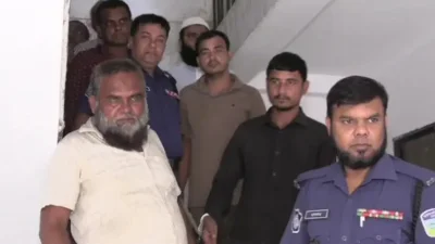আদালতে দণ্ডপ্রাপ্ত আসামিরা