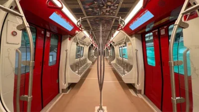 হীরার নকশায় সাজানো মেট্রো (ছবি: এনডিটিভি)