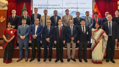 প্রধানমন্ত্রীর জনপ্রশাসন উপদেষ্টা ও বিএনপির স্থায়ী কমিটির সদস্য মো. ইসমাইল জবিউল্লাহর সঙ্গে চীনা দূতাবাসের কর্মকর্তারা