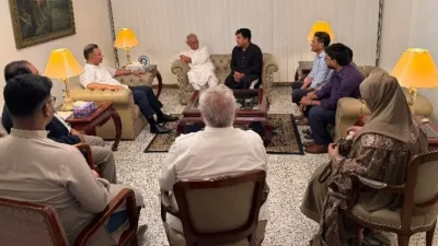 বিএনপি চেয়ারম্যানের গুলশান কার্যালয়ে প্রধানমন্ত্রীর সঙ্গে সাক্ষাৎ করেন শহীদ জেহাদের পরিবারের সদস্যরা