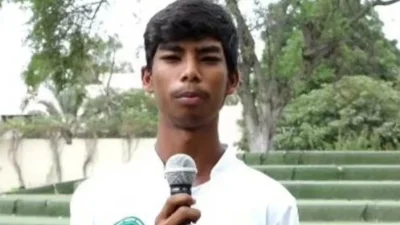পাকিস্তানের অ্যাডাম গিলক্রিস্ট।