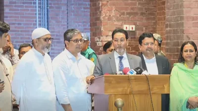 বৈঠক শেষে সাংবাদিকদের ব্রিফিং করে চিফ হুইপ