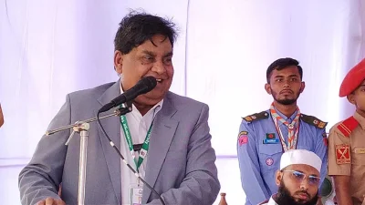 পিরোজপুর সরকারি সোহরাওয়ার্দী কলেজে ঈদে মিলাদুন্নবীর অনুষ্ঠানে বক্তব্য দেন পিবিপ্রবি উপাচার্য অধ্যাপক ড. মোহাম্মদ ছবিরুল ইসলাম হাওলাদার