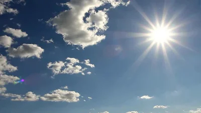 আকাশে সূর্য (ছবি সংগৃহীত)