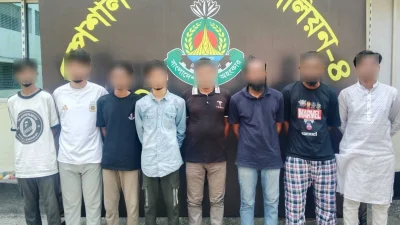গ্রেফতার ‘ফোর স্টার’ গ্রুপের সদস্যরা