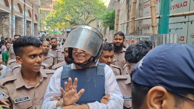 আদালতে নেওয়া হচ্ছে সুলতান মনসুরকে