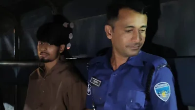 পুলিশ কর্মকর্তার সঙ্গে স্কুলছাত্রীর প্রেমিক রিয়াজ উদ্দিন রাজু