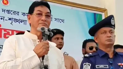 পাথরঘাটায় আইনশৃঙ্খলা বিষয়ক সভায় বক্তব্য রাখেন চিফ হুইপ নূরুল ইসলাম মনি