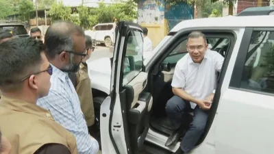 আজিমপুর সরকারি কোয়ার্টারে প্রধানমন্ত্রী তারেক রহমান