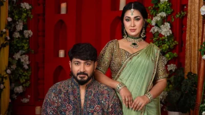 অপু বিশ্বাস ও আদনান আজাদ। ছবি: ফেসবুক থেকে