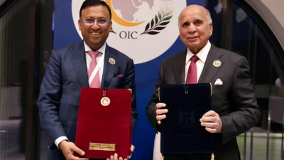 বাংলাদেশের পররাষ্ট্র প্রতিমন্ত্রী ও পররাষ্ট্রমন্ত্রী সমঝোতা স্মারক দুটিতে সই করেন