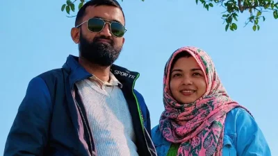 স্বামীর সঙ্গে নাসরিন আক্তার মুক্তা