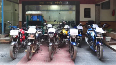 ৯টি মোটরসাইকেল উদ্ধার