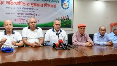 প্রেস ক্লাবে এক অনুষ্ঠানে সড়ক পরিবহন ও সেতু, নৌপরিবহন এবং রেলপথ মন্ত্রণালয়ের মন্ত্রী শেখ রবিউল আলম