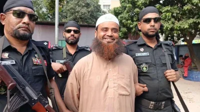 সাতক্ষীরার দেবহাটায় ওয়াহিদুজ্জামান শামীমকে পিটিয়ে হত্যা মামলার প্রধান আসামি ফজলুল হক আমিনী