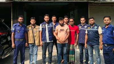 বহুমুখী প্রতারক চক্রের দুই সদস্যকে গ্রেফতার করেছে পুলিশ ব্যুরো অব ইনভেস্টিগেশন (পিবিআই)