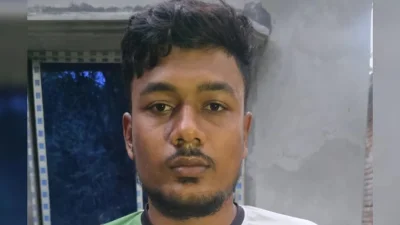 গ্রেফতার আবু বকর
