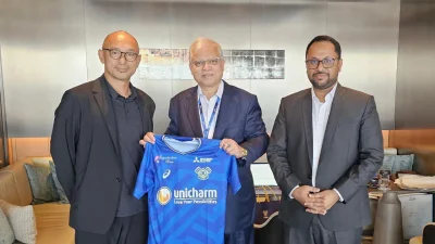জাপানের জে-টু লিগের ক্লাব এফসি ইমাবারির  সঙ্গে বাংলাদেশ ফুটবল ফেডারেশনের  সহ-সভাপতি মো. নাসের শাহরিয়ার জাহেদী