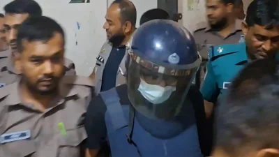 আদালতে পুলিশ হেফাজতে দিলীপ কুমার আগরওয়ালা