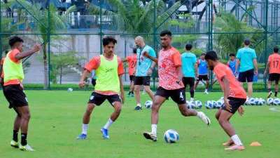 অনুশীলনে তপু বর্মণ।