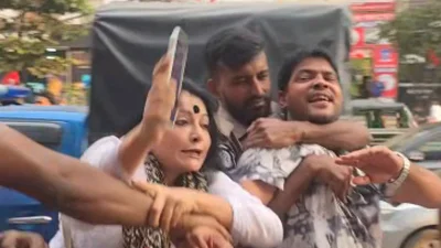আটক করে নিয়ে যাওয়া হচ্ছে দীপক শীলকে। সংগৃহীত ছবি।