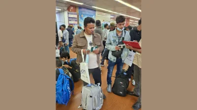 দেশে ফিরলেন ১৭১ জন অনিয়মিত বাংলাদেশি 