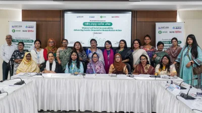 গোলটেবিল বৈঠকে অংশগ্রহণকারীরা (ছবি: বাংলা ট্রিবিউন)