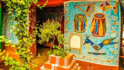 চাঁপাইনবাবগঞ্জের নাচোল উপজেলার আল্পনা গ্রাম (ছবি: সংগৃহীত)