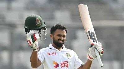 তৃতীয় সেঞ্চুরির দেখা পেয়েছেন সাদমান।