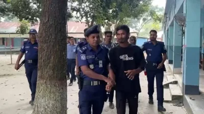 আটক ভুয়া ভোটার