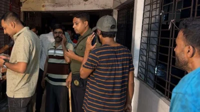 হাসপাতালে নিহতদের স্বজনরা