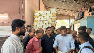 ছাপাখানায় মুদ্রিত পাঠ্যবইয়ের মান নিয়ে কথা বলছেন প্রাথমিক ও গণশিক্ষা মন্ত্রণালয়ের প্রতিমন্ত্রী ববি হাজ্জাজ