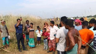 পরিত্যক্ত জমি থেকে মরদেহ উদ্ধার করা হয়