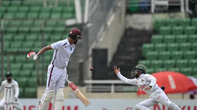 ইনিংসে ক্যারিবিয়ানদের জীবনও দিয়েছে বাংলাদেশ।
