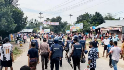 শেরপুরে মাইকে ঘোষণা দিয়ে দুই গ্রামবাসীর মধ্যে সংঘর্ষের ঘটনা ঘটেছে