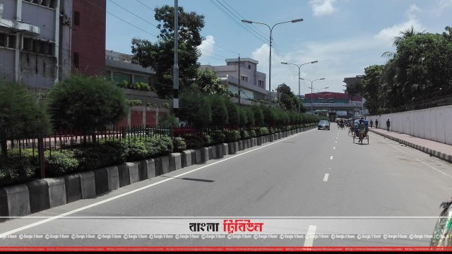 ট্রাক স্ট্যান্ড উচ্ছেদের পর তেজগাঁওয়ের সেই সড়কটি