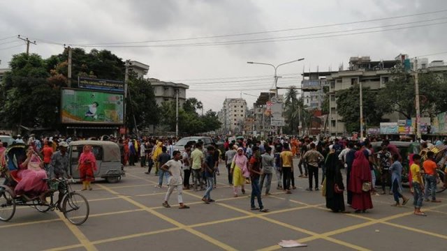 মিরপুরে-পোশাককর্মীরা-5