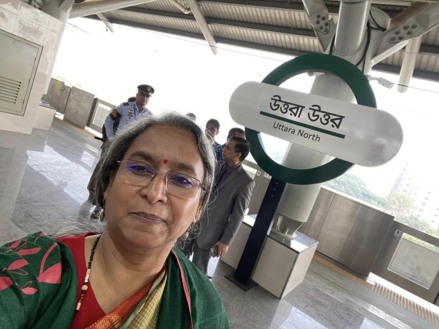 মেট্রোরেলে চড়ে খুশি মন্ত্রী-এমপি-আমলারা, জানালেন কৃতজ্ঞতা