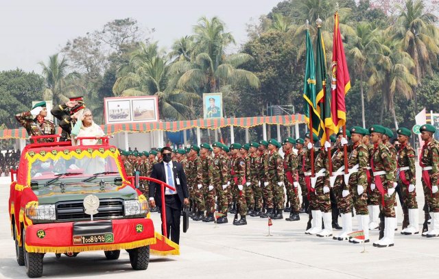 চট্টগ্রামে  &lsquo;ইস্ট বেঙ্গল রেজিমেন্ট&rsquo; এর &lsquo;দশম টাইগার্স পুনর্মিলনী&rsquo; উপলক্ষে আয়োজিত অনুষ্ঠানে প্রধানমন্ত্রী শেখ হাাসিনা (ছবি: ফোকাস বাংলা)